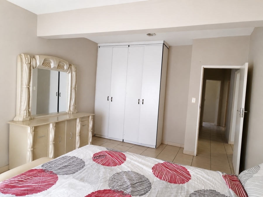 3 Bedroom Property for Sale in Rustenburg Central North West
